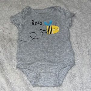 (3 for $10) rococo bumble bee bodysuit 🐝
